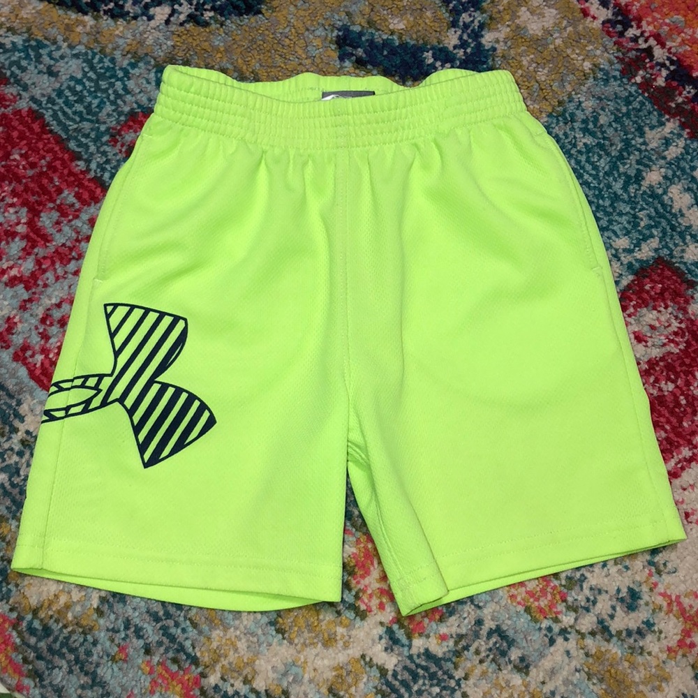 Under Armour shorts - Picture 1 of 3